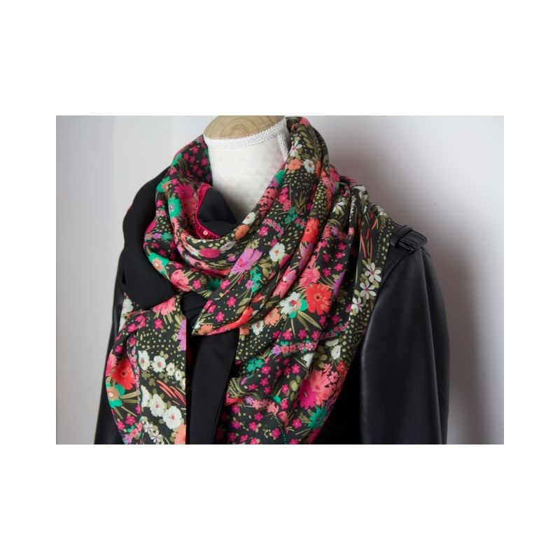 Kit foulard triangle rubans de fleurs