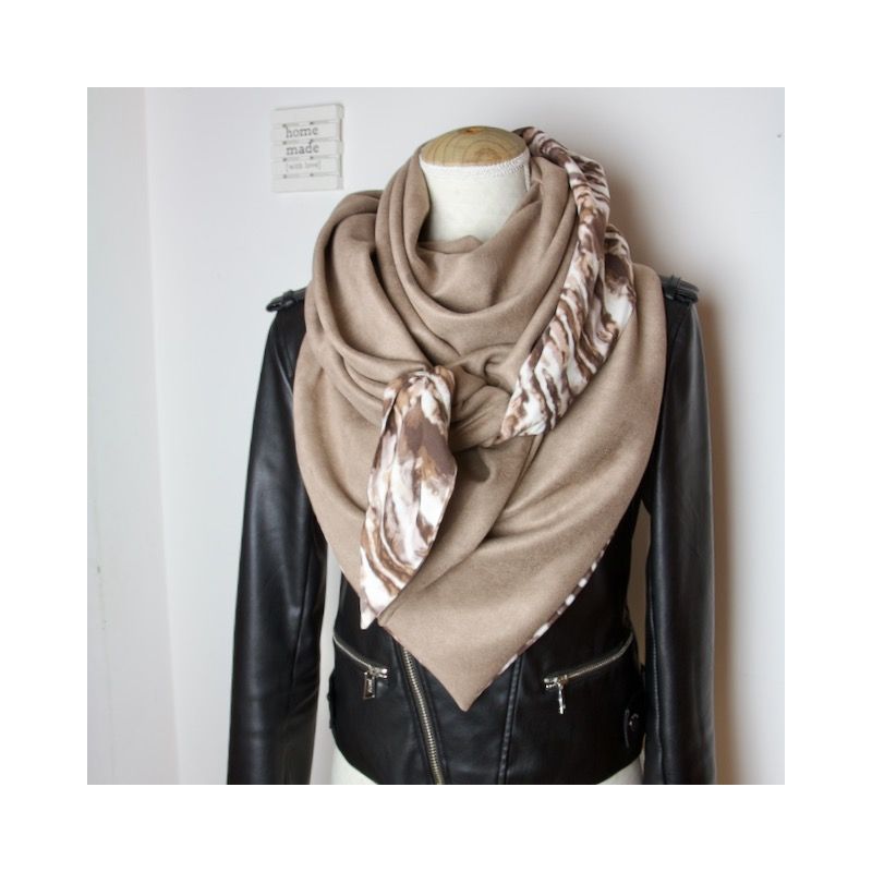 Foulard Becksöndergaard Beige Avec Motif étoiles - Occasion En Bon état