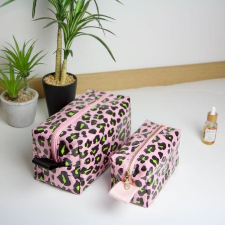 Trousse Carr e Enduit L opard Rose petite trousse-carr-e-enduit-l-opard-rose-petite